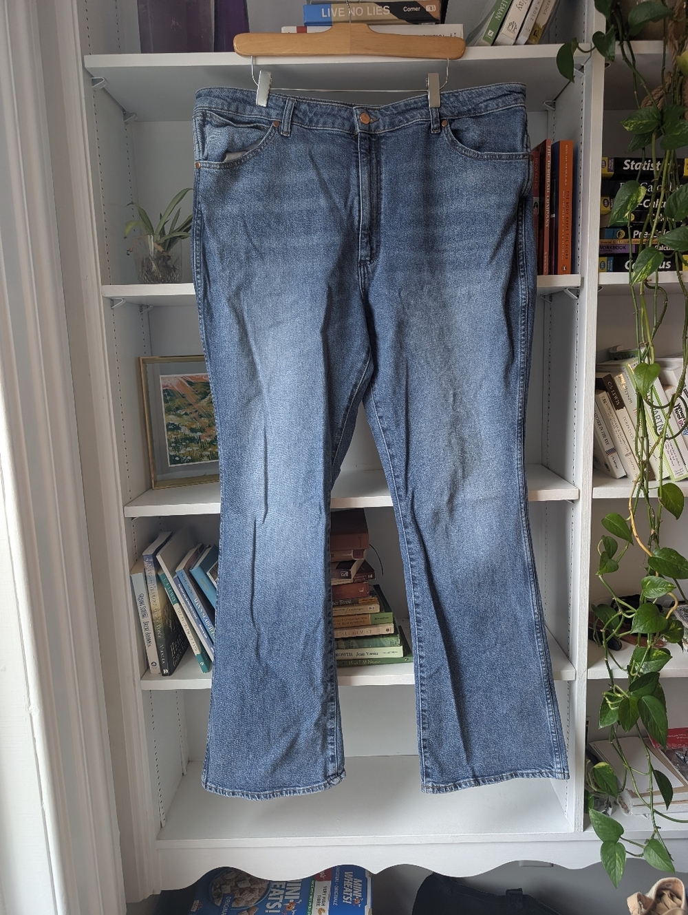 Wrangler Women's Blue Flare Jeans Plus Size 35x34 Country Western